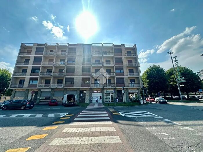 Appartamento trilocale in affitto in Via Lanzo, Borgaro Torinese