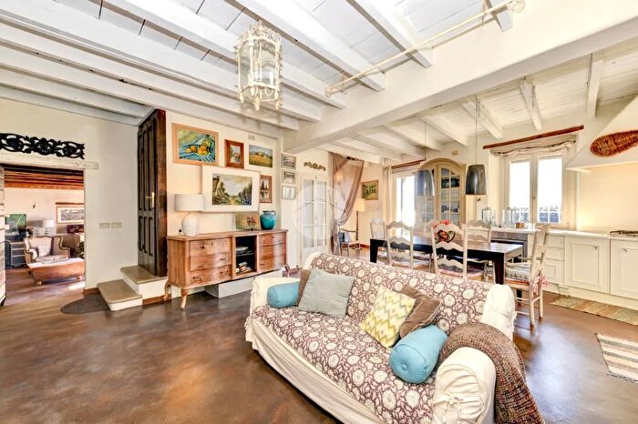 Casa con 5 locali in vendita in Via Bezzuglio, Gardone Riviera