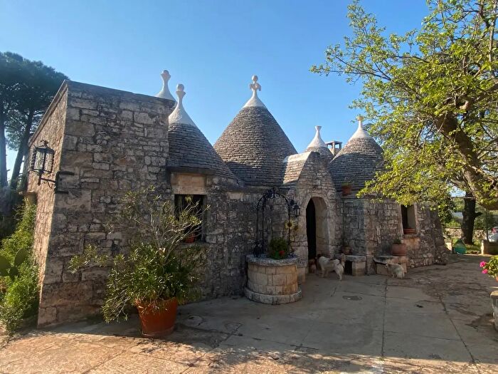 Casa trilocale in vendita in Contrada Montemichele Snc, Cisternino