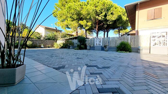 Casa con 6 locali in vendita in Cervia