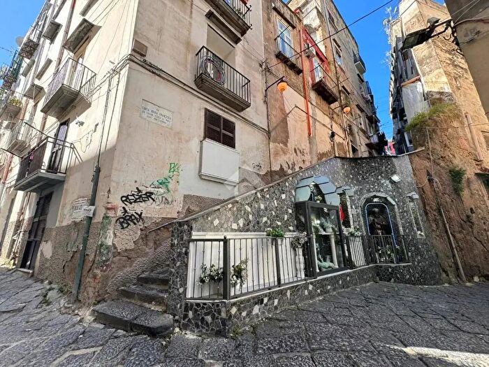 Appartamento monolocale in vendita in Strada della Grazia, Napoli