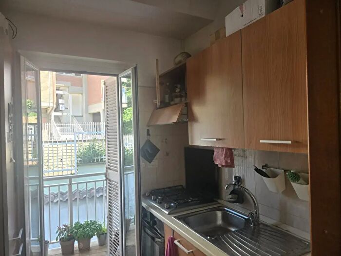 Appartamento trilocale in affitto in Via Siro Corti, Roma