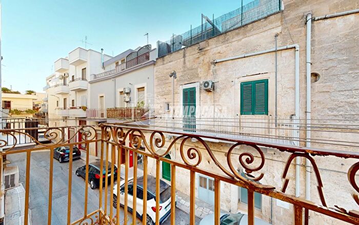 Casa trilocale in vendita in Via Cialdini, Rutigliano