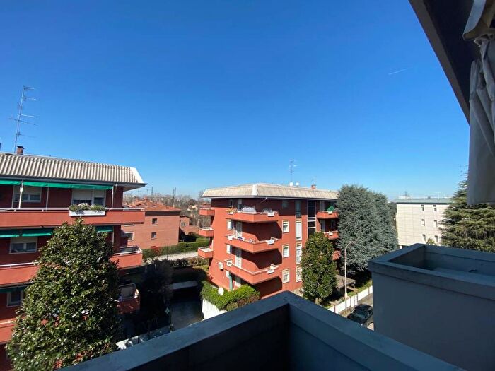 Appartamento quadrilocale in affitto in Via Ferdinando Magellano, Centro Garibaldi, Casalecchio di Reno