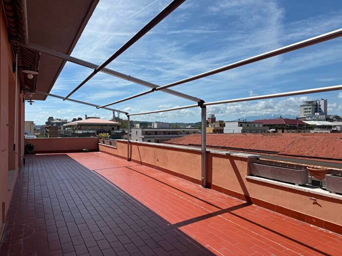 Appartamento quadrilocale in affitto in Via Bologna, Via Venezia Lungofiume Paolucci, Pescara