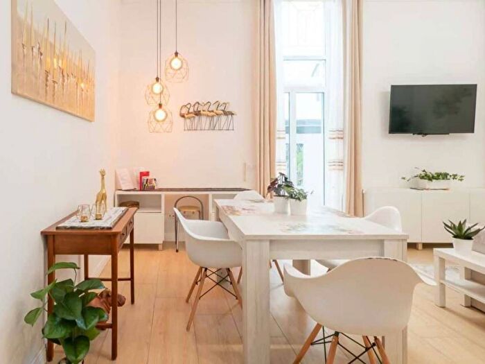 Appartamento bilocale in affitto in Via Orti, Quadronno Crocetta, Milano