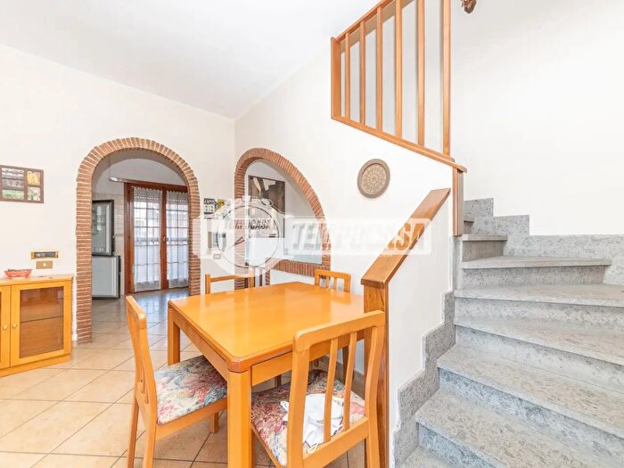 Casa con 5 locali in vendita in Via Lucio Trebellio, Roma