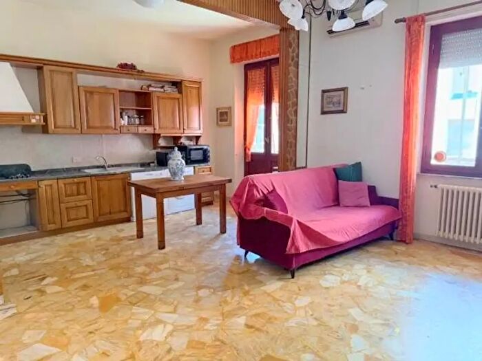 Appartamento con 5 locali in vendita in Follonica