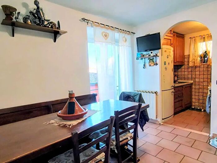 Casa quadrilocale in vendita in Arcola