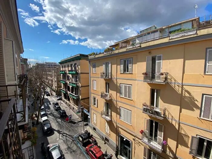 Appartamento quadrilocale in vendita in Via Giovanni Merliani, Napoli