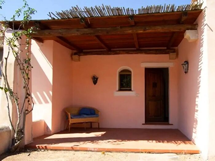 Casa con 7 locali in vendita in Via Nurra, Stintino