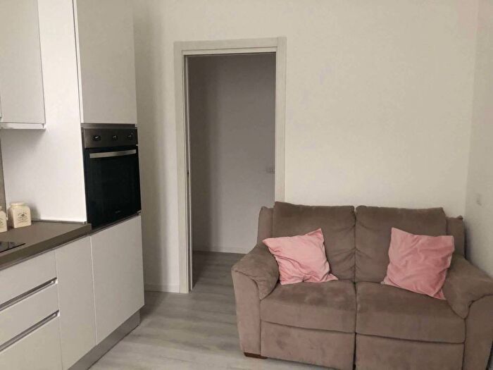 Appartamento bilocale in affitto in via IMOLA, Bovisa, Milano