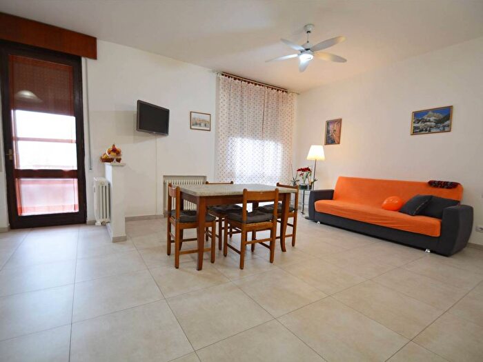 Appartamento trilocale in affitto in Viale Jacopo Dal Verme, San Bortolo, Vicenza