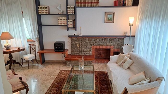 Casa quadrilocale in affitto in Rosignano Marittimo