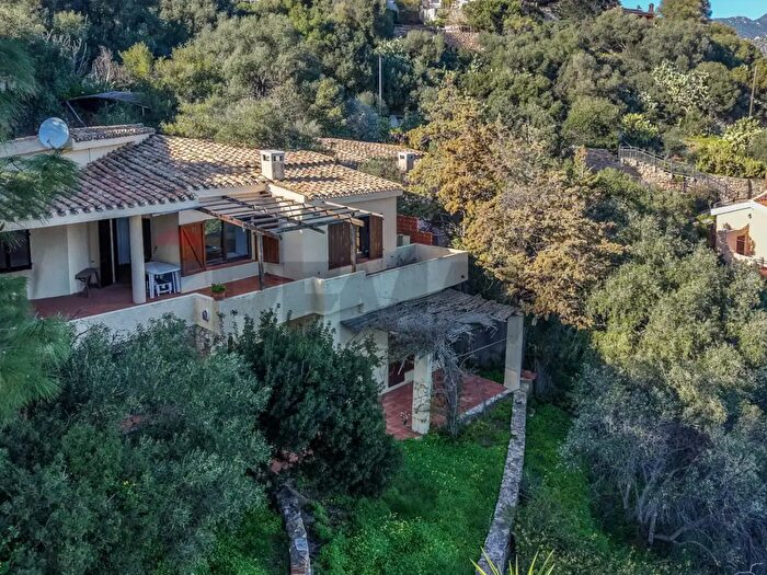 Casa con 5 locali in vendita in Via Mizar, Maracalagonis