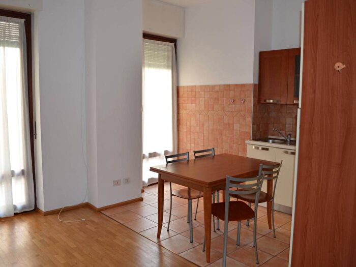 Appartamento bilocale in affitto in Viale dei Giardini, Matteotti, Seregno