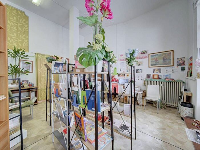 Casa bilocale in vendita in Piazza del Monastero, Parella, Torino