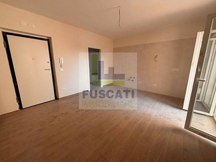 Appartamento trilocale in affitto in Via Luca Giordano, Centro, Mugnano di Napoli
