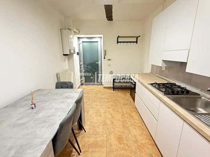 Appartamento bilocale in affitto in Via Statale, Merate