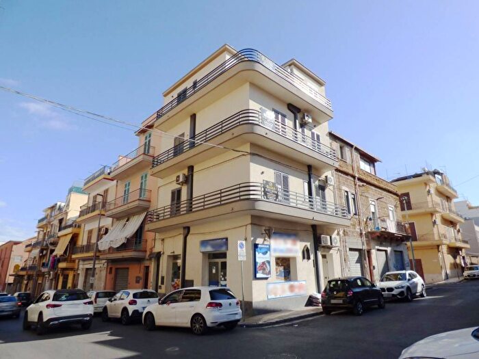 Appartamento trilocale in affitto in Via Città di Palermo, Centro, Bagheria