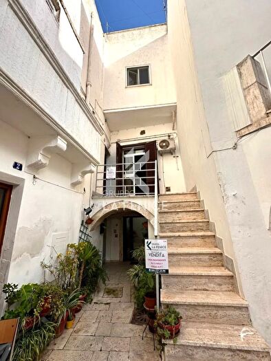 Casa quadrilocale in vendita in Vico IV Agesilao Milano, Martina Franca