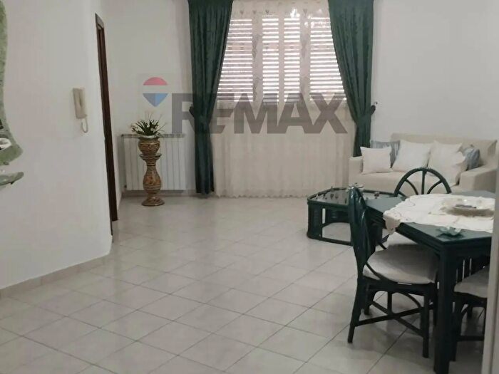 Appartamento con 5 locali in vendita in Via Serradifalco, Bagheria