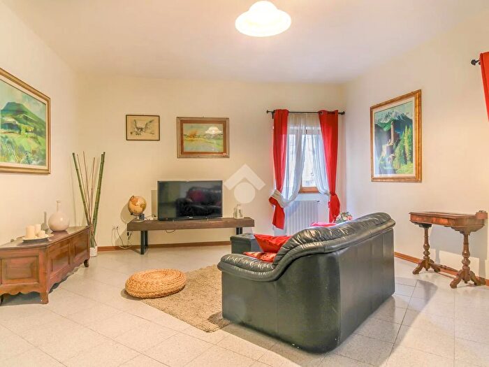 Casa quadrilocale in vendita in Via Giacinto Armellini, Chieti