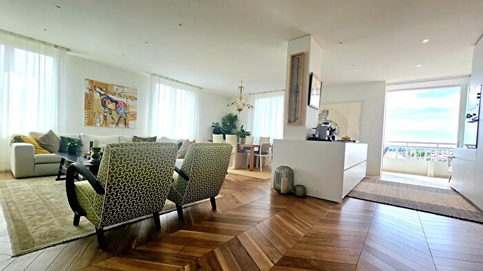 Appartamento quadrilocale in vendita in Via Aquileia, Padova