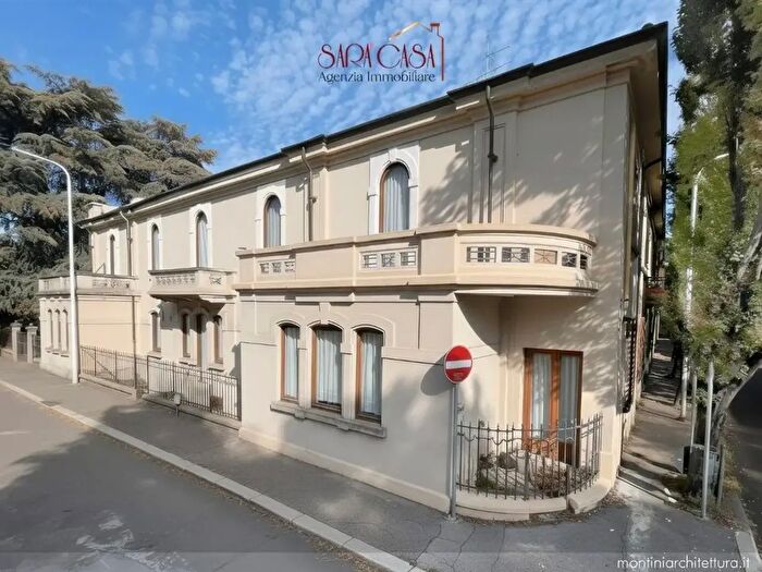 Appartamento trilocale in vendita in Via Oriani, Faenza