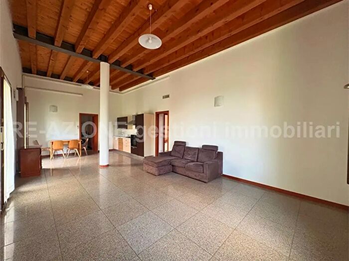 Appartamento trilocale in affitto in Vicenza