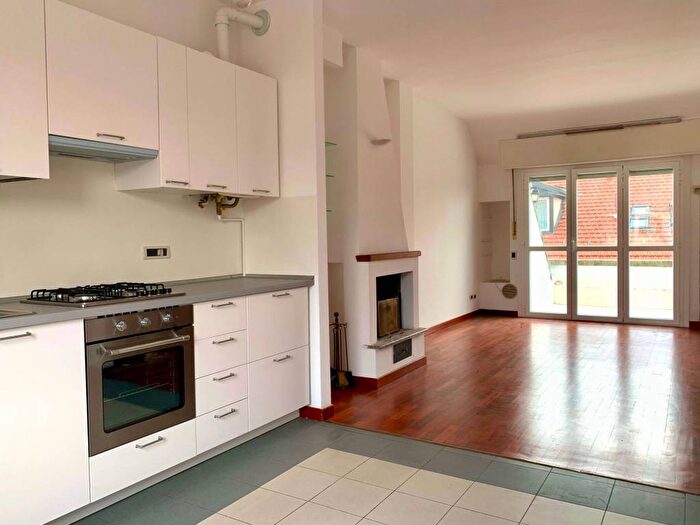 Appartamento bilocale in affitto in Via Giuseppe Candiani, Bovisa, Milano