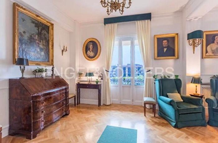 Appartamento quadrilocale in vendita in Via dei Mille Bis, Messina