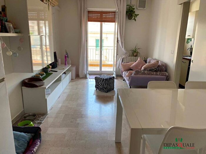Appartamento con 6 locali in affitto in Via Carducci, San Luigi Archimede, Ragusa
