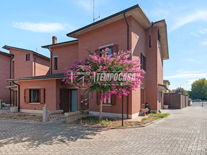 Appartamento con 5 locali in vendita in Via Wolfgang Amadeus Mozart E, Campogalliano