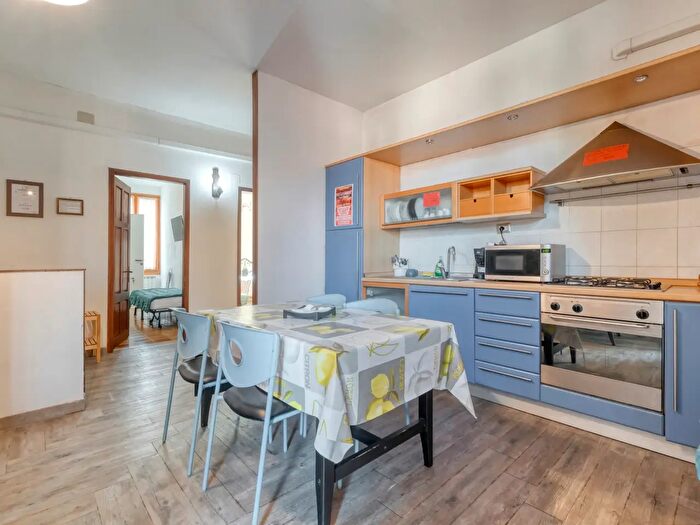 Appartamento quadrilocale in vendita in Via Pelagio Palagi, Bologna