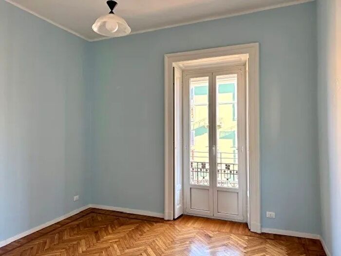 Appartamento trilocale in affitto in Milano