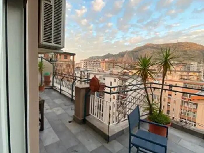 Appartamento quadrilocale in affitto in Via Brigata Verona, Palermo