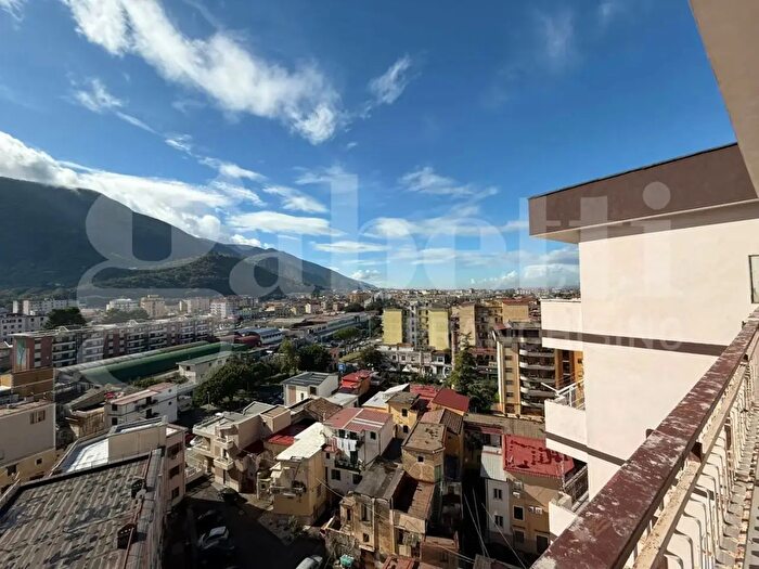 Appartamento trilocale in vendita in Via Astuti, Nocera Inferiore