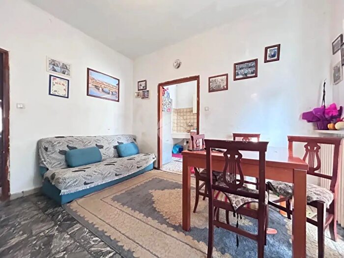 Appartamento con 5 locali in vendita in Via Giosuè Carducci, San Martino Buon Albergo