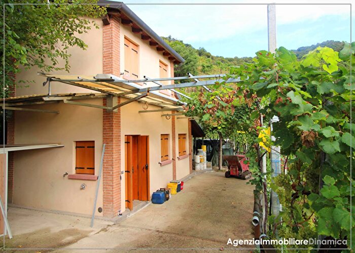 Casa quadrilocale in vendita in Via S Lorenzo, Farra Di Soligo