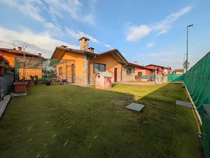 Case in Vendita e in Affitto - 2