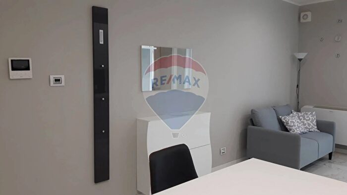 Appartamento bilocale in vendita in Via Emilia Est, Parma