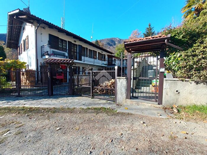 Casa quadrilocale in vendita in Regione Martinetto, Cumiana