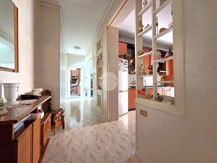 Appartamento quadrilocale in vendita in Via Tenente Formicola, Casoria