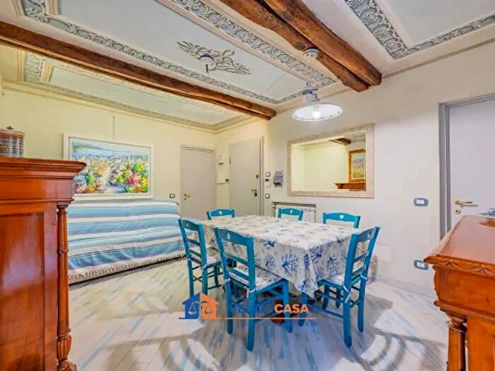 Appartamento quadrilocale in vendita in Vicolo Sant'Anna, Varazze