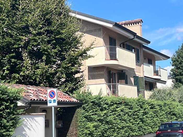 Appartamento trilocale in vendita in Desio