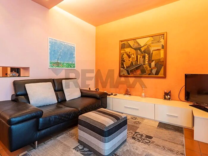 Casa con 5 locali in vendita in Via Vittime della Pertite, Piacenza
