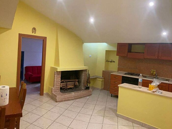 Appartamento bilocale in affitto in Piazza Ghezzi, Centro, Castel Madama