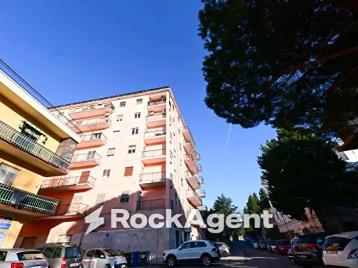 Appartamento quadrilocale in vendita in Via Bambinello Gesù, Catanzaro