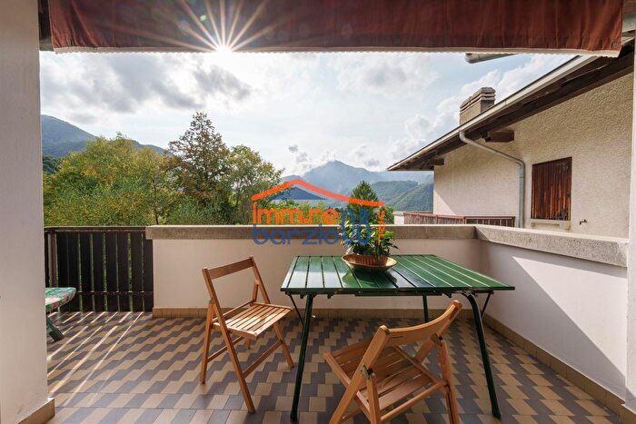 Appartamento trilocale in vendita in Cremeno